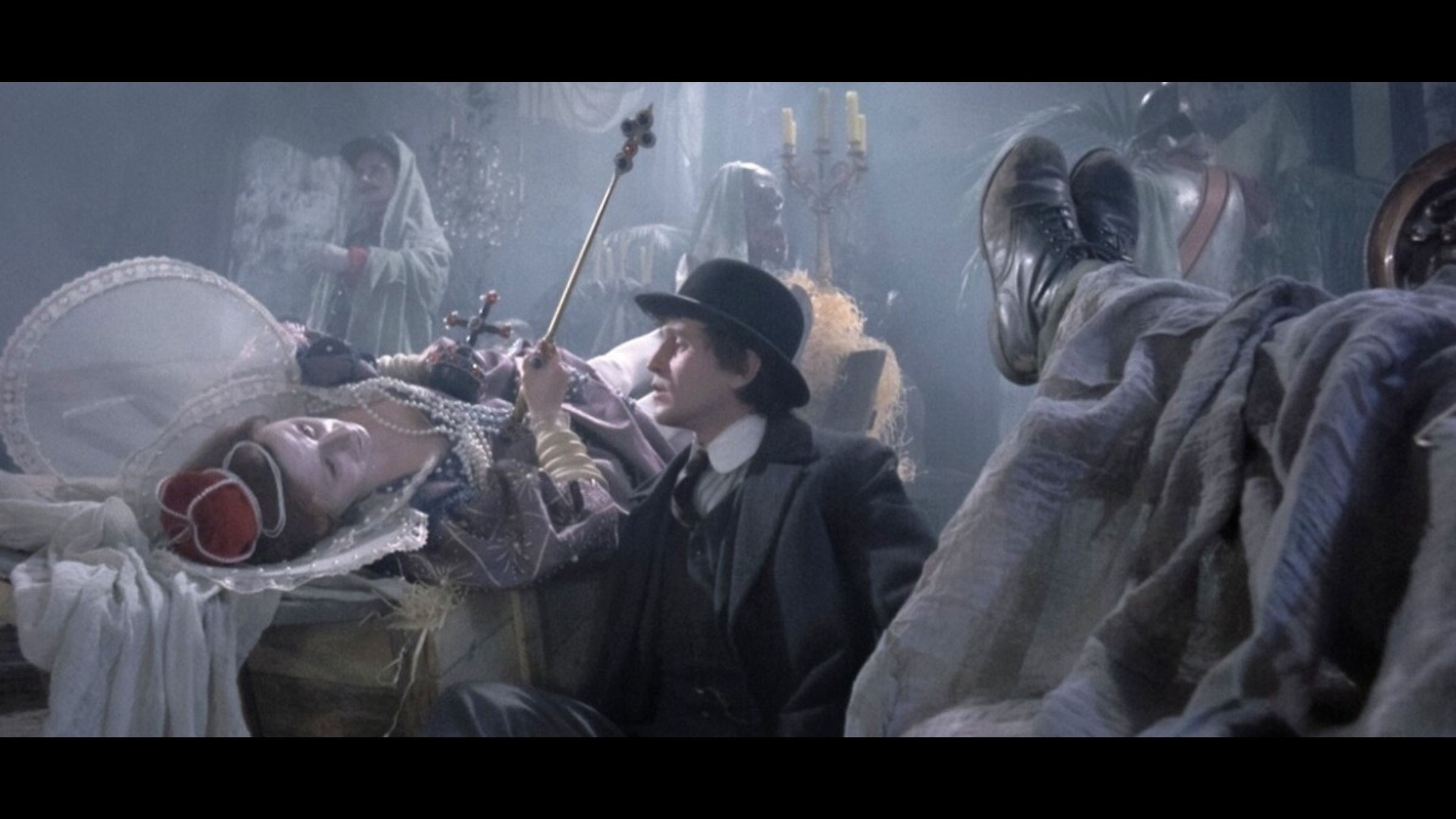 Promotiv grafikk for Film: The Hourglass Sanatorium