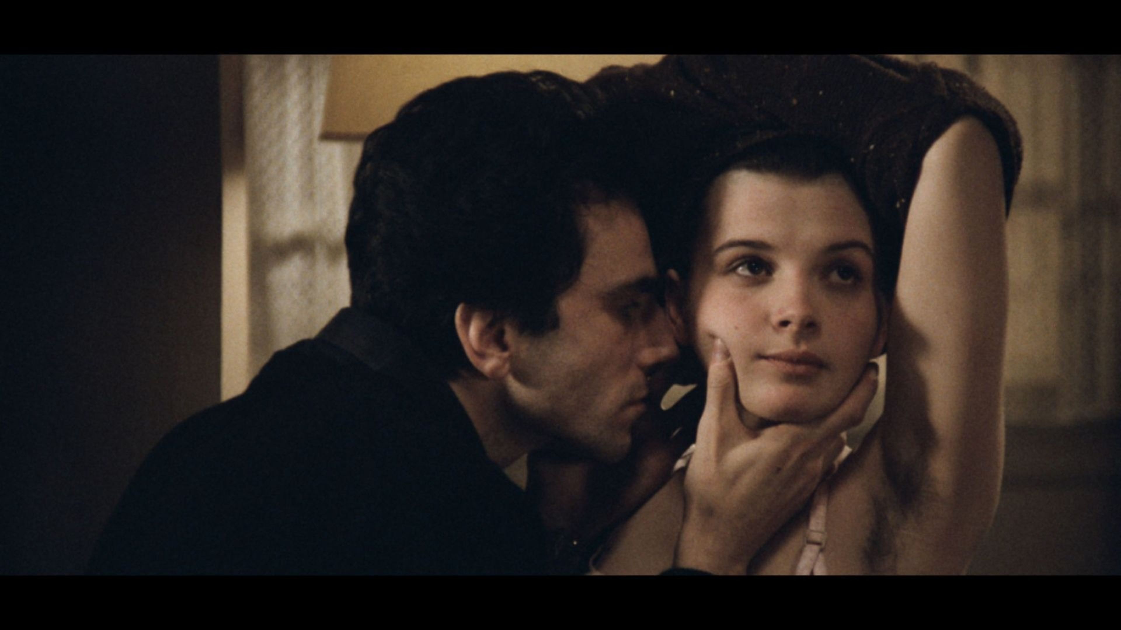 Promotiv grafikk for Film: Tilværelsens uutholdelige letthet