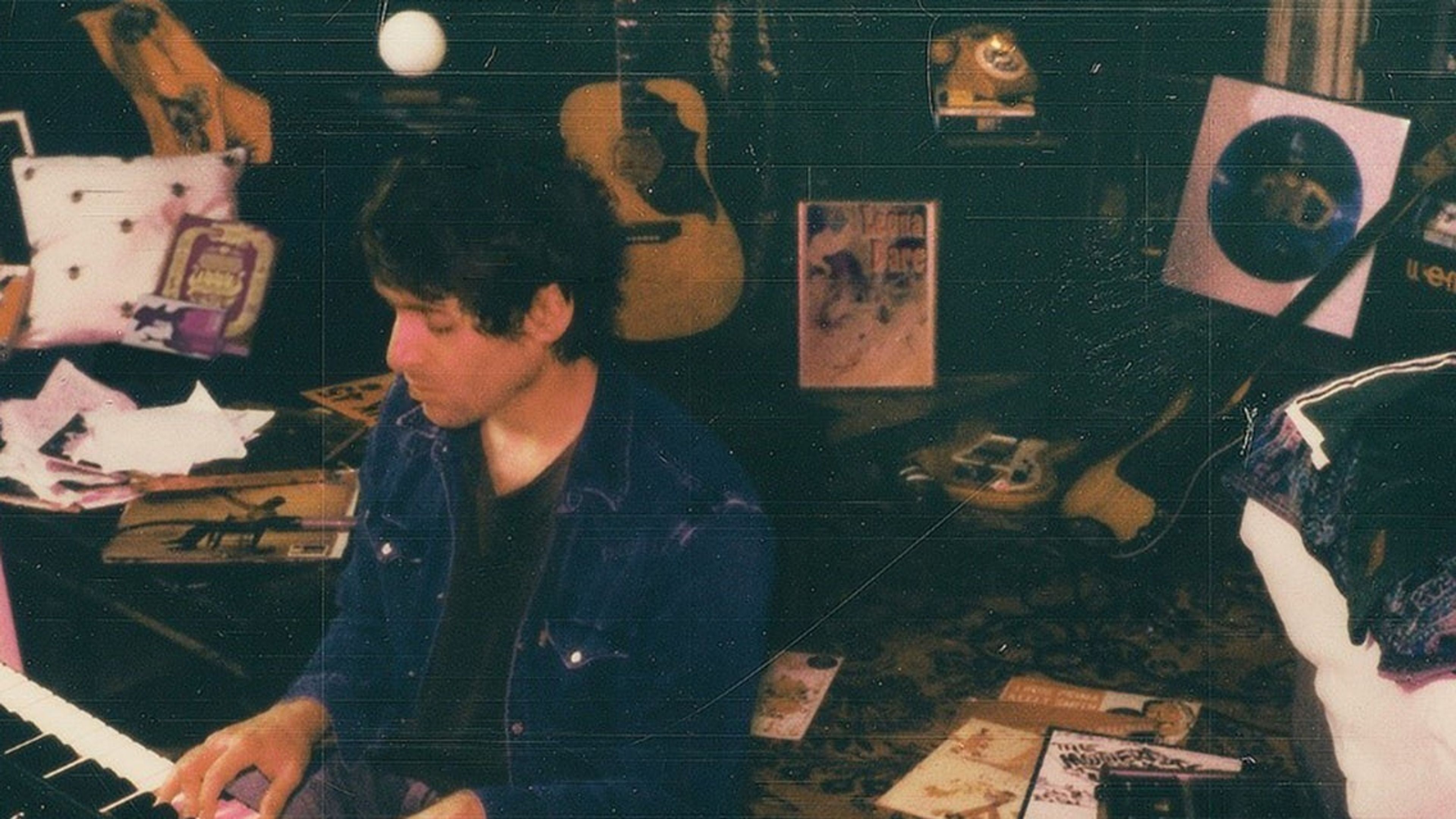 Promotional graphic for Paolo Nutini