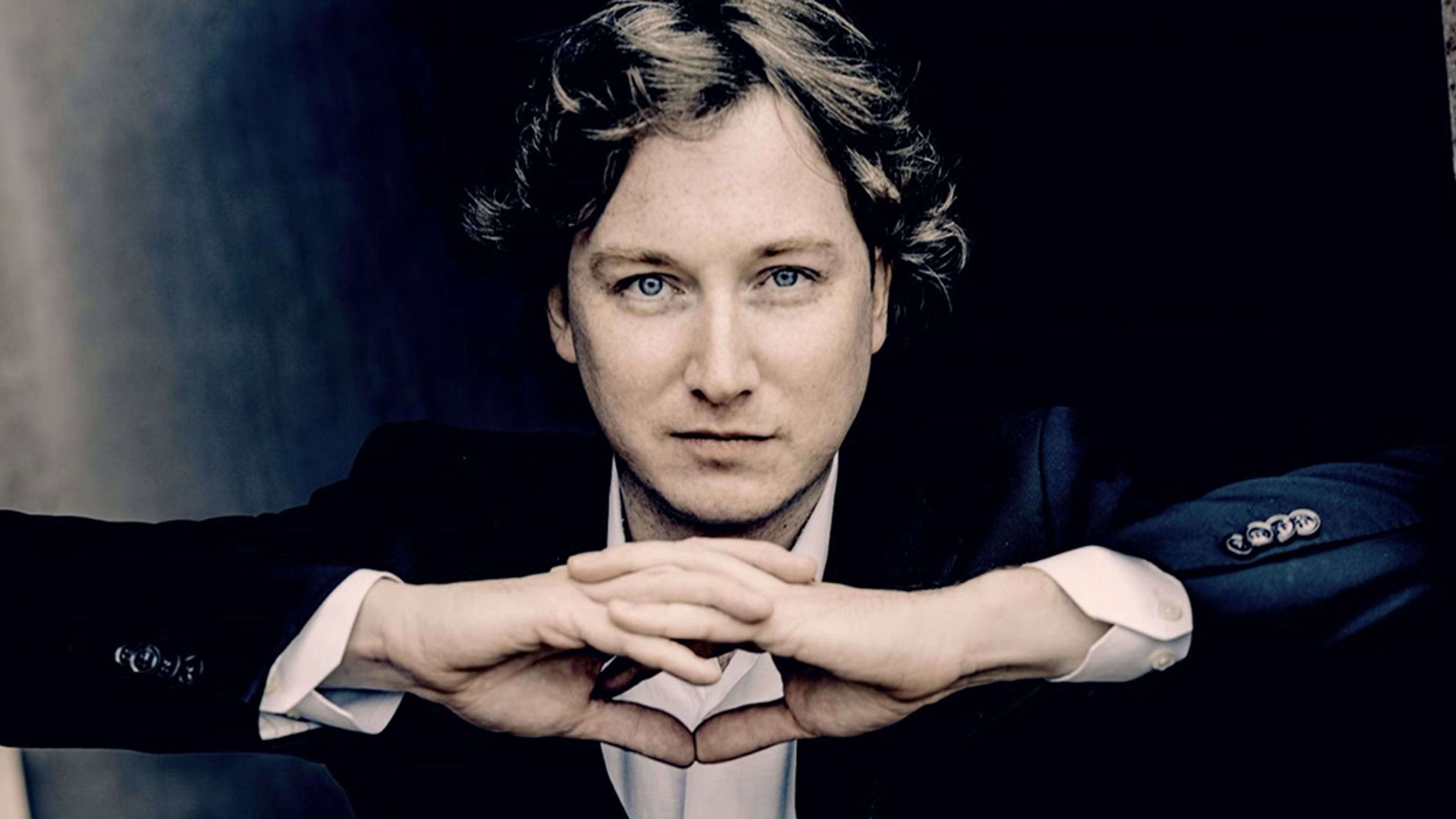 Promotional graphic for Kort & klassisk: Tsjaikovskijs "Pathetique" - Maxim Emelyanychev