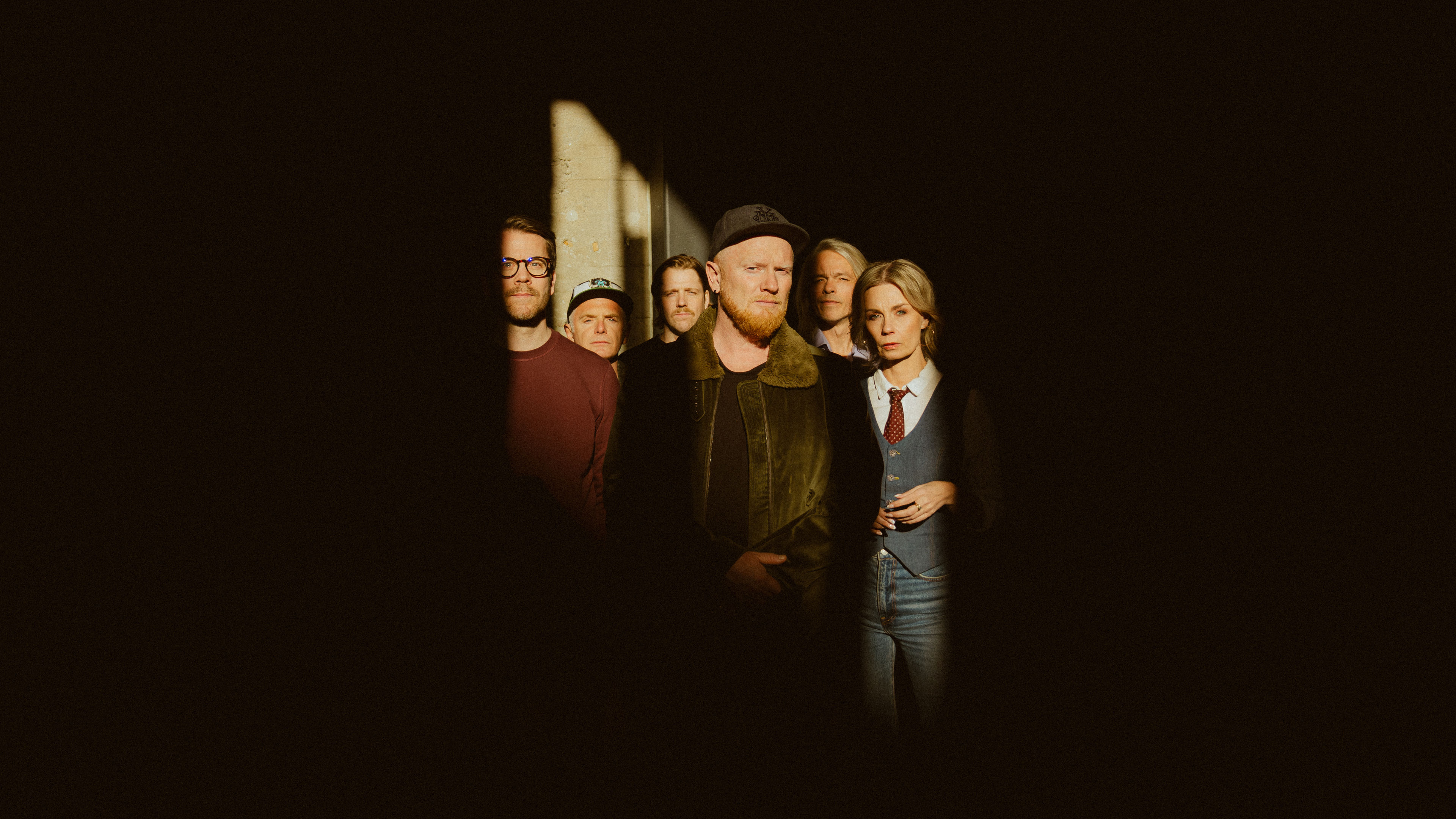 Promotional graphic for Salmer På Pøbb