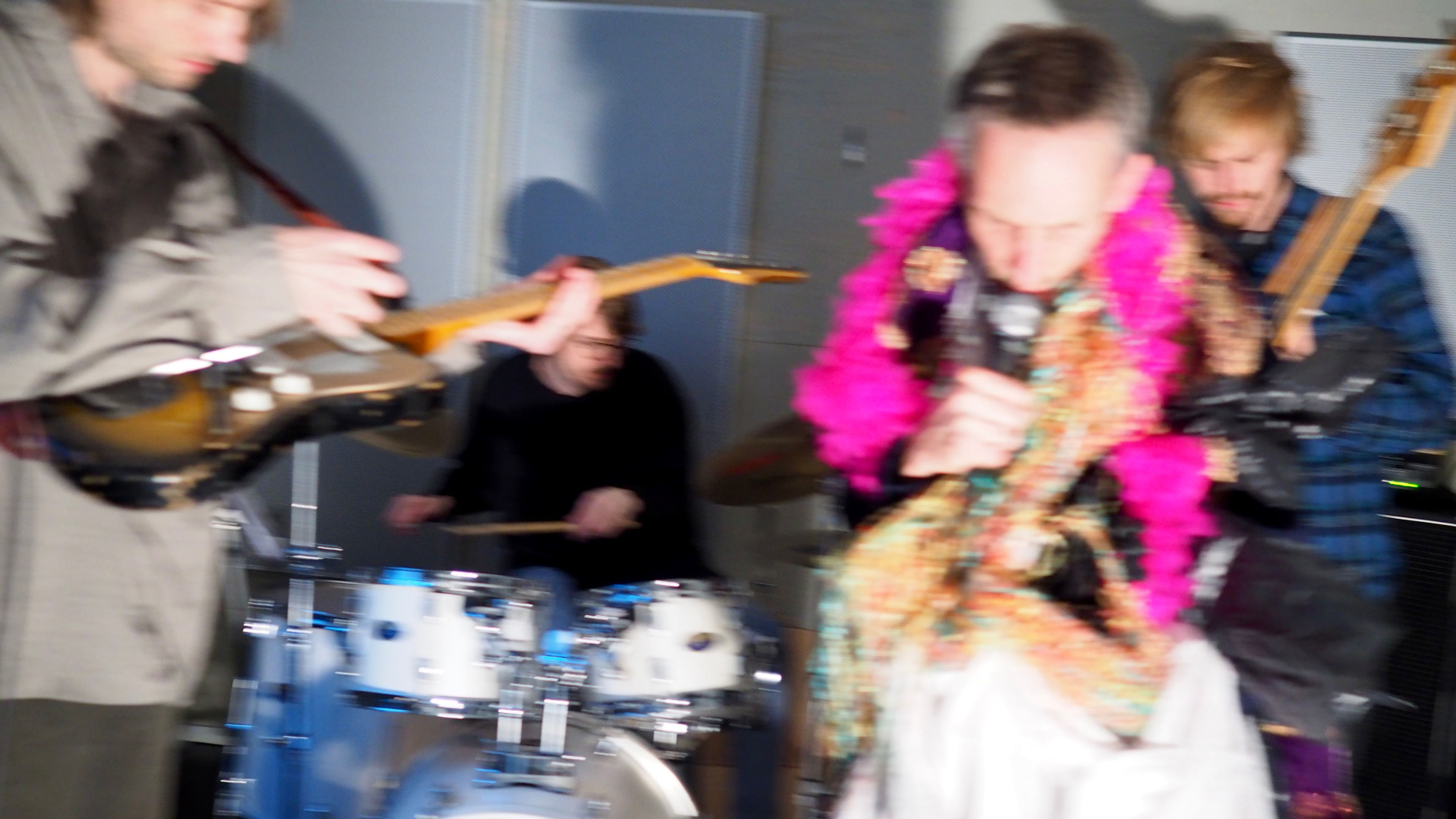 Promotional graphic for SHOOK UP SANERING - Performancekonsert + Support: Karl Bjorå