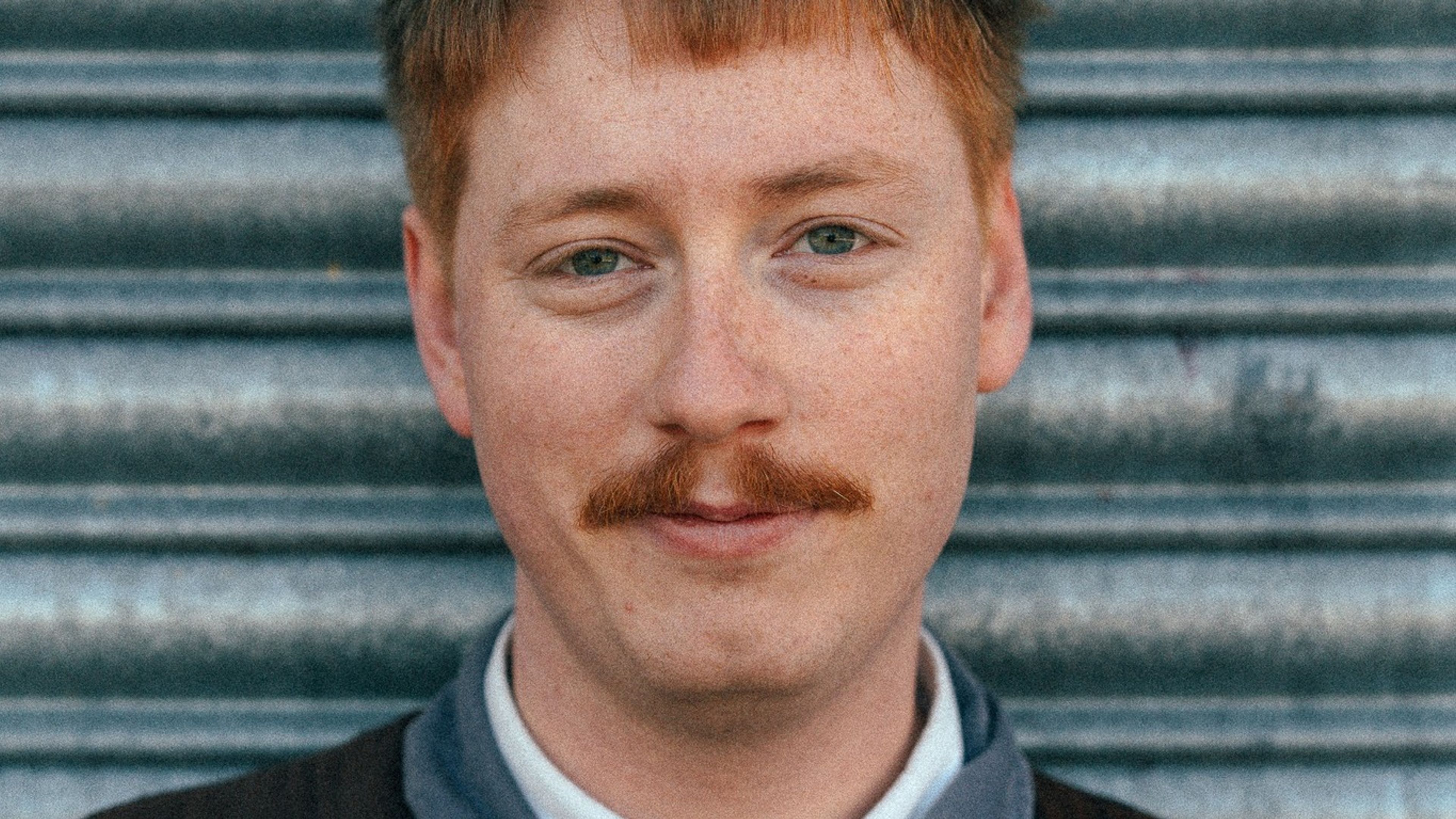 Promotional graphic for EKSTRAKONSERT! Intimkonsert med dePresno + support Mia Berg