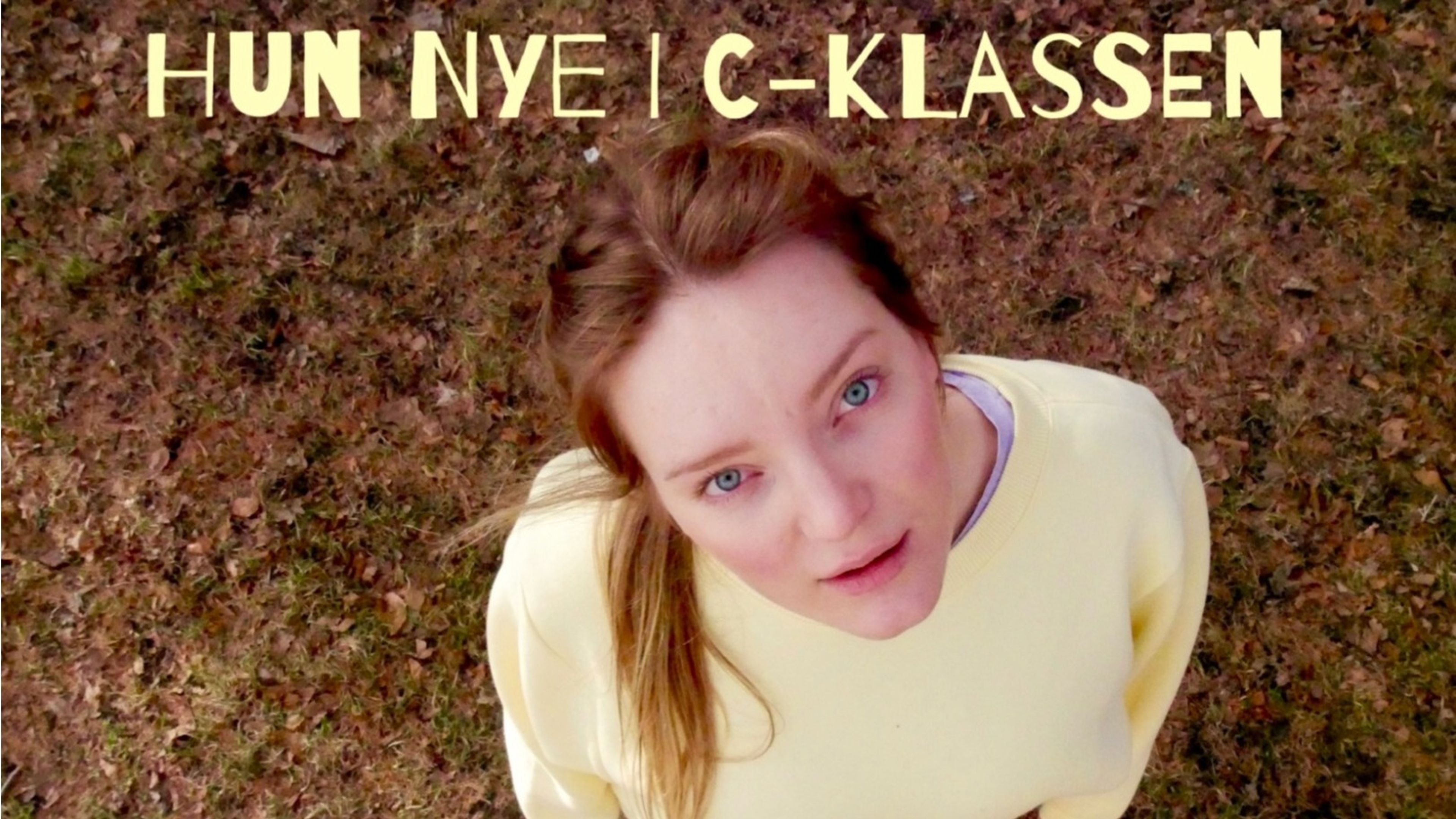 Promotional graphic for Barnesøndag: Hun nye i c-klassen // 5.-7.klasse kl. 14:30