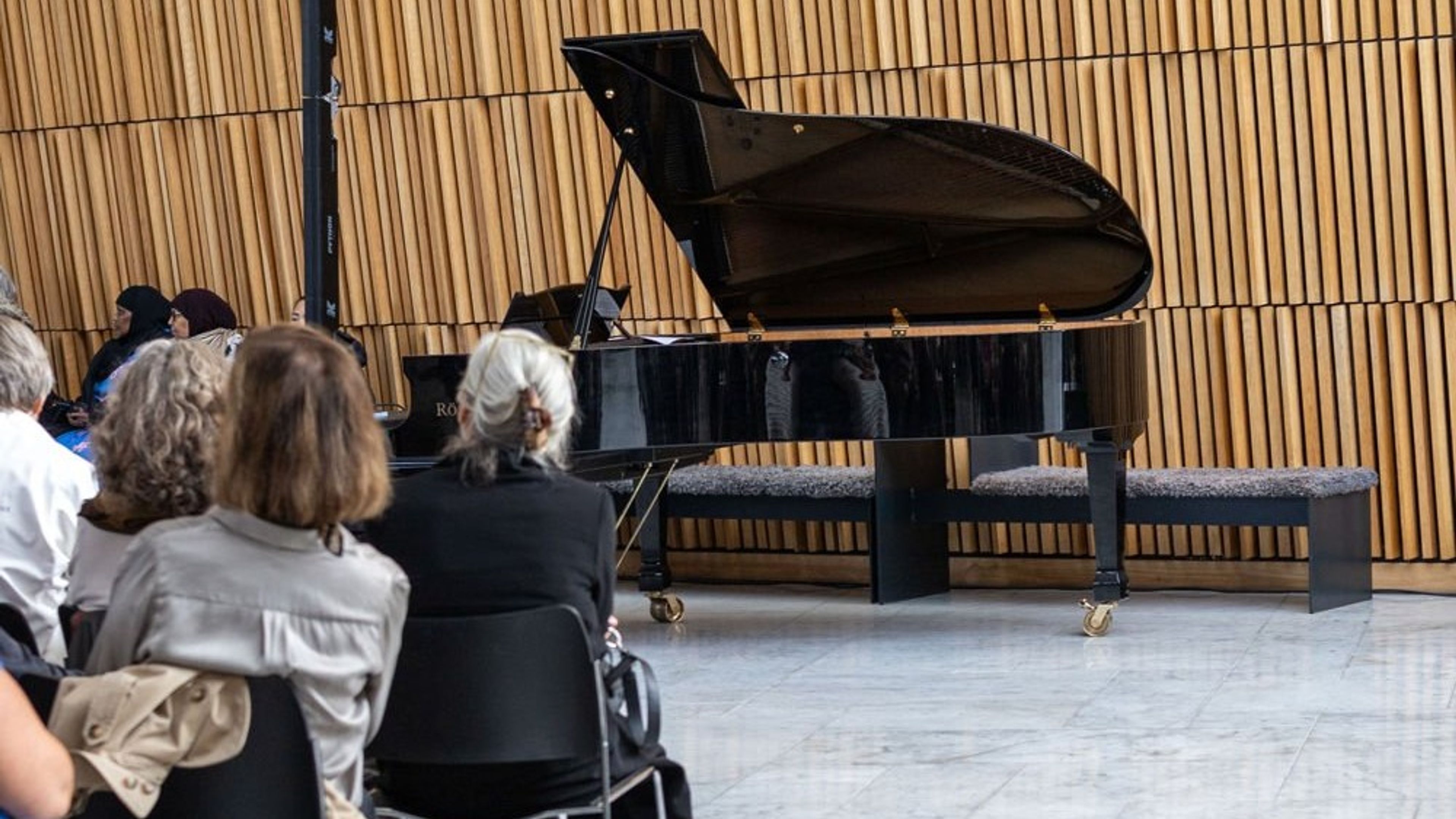 Promotional graphic for Formiddagsarien: La traviata