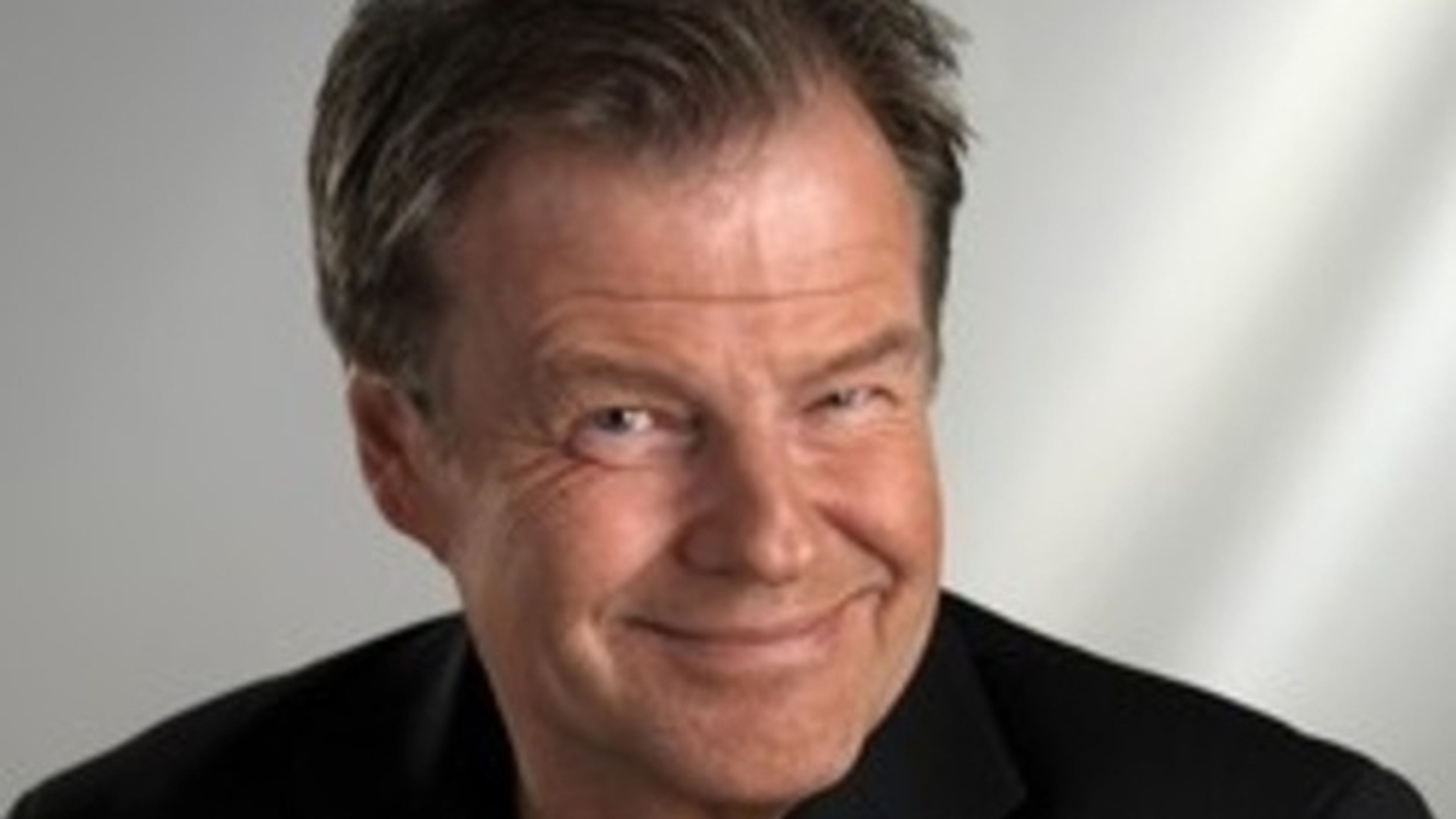 Promotional graphic for Tom Mathisen Show