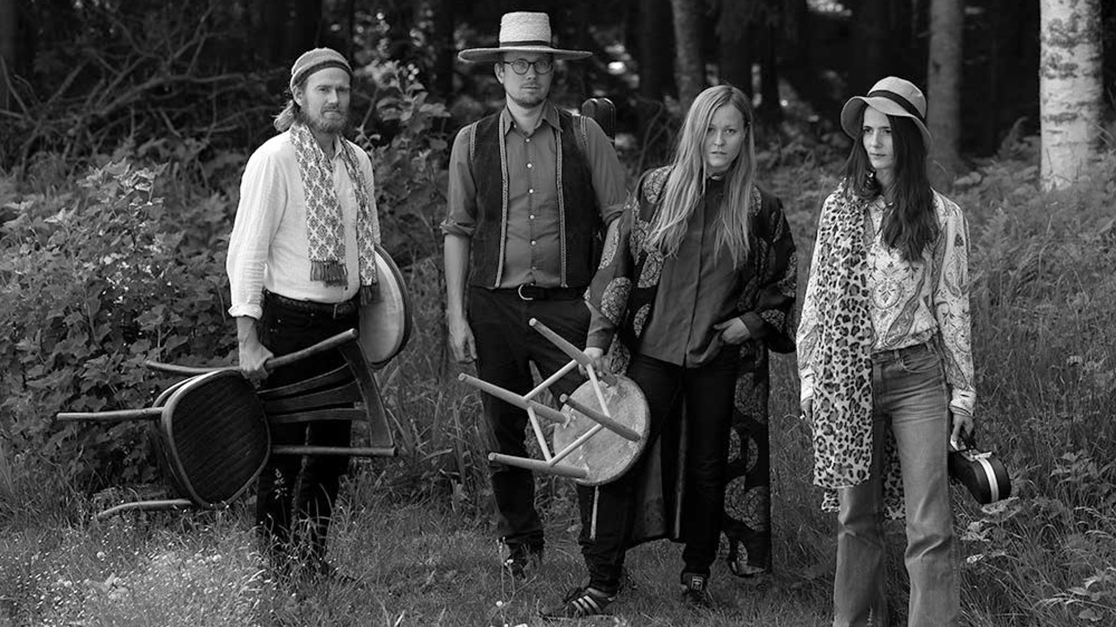 Promotional graphic for What The Folk !!? # 11 med Lady hardanger  