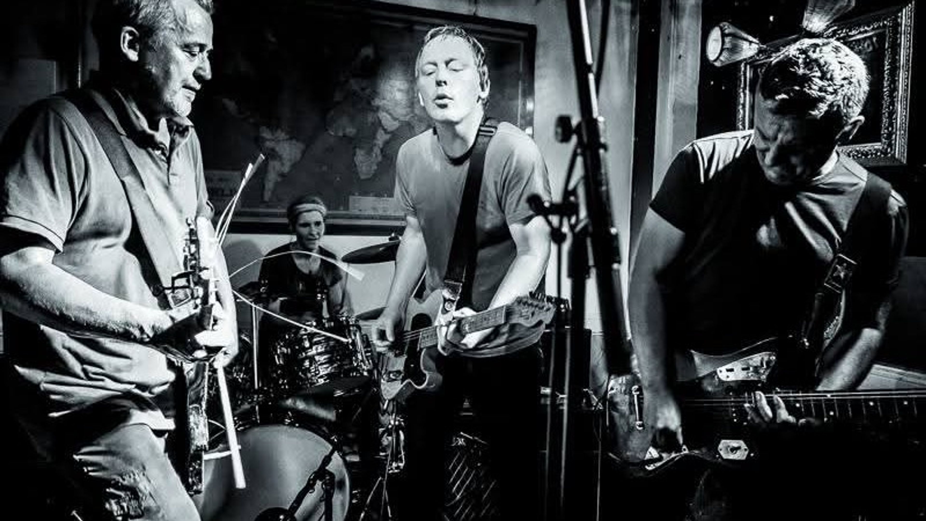 Promotional graphic for Konsertforeninga presenterer - THE EX #1 