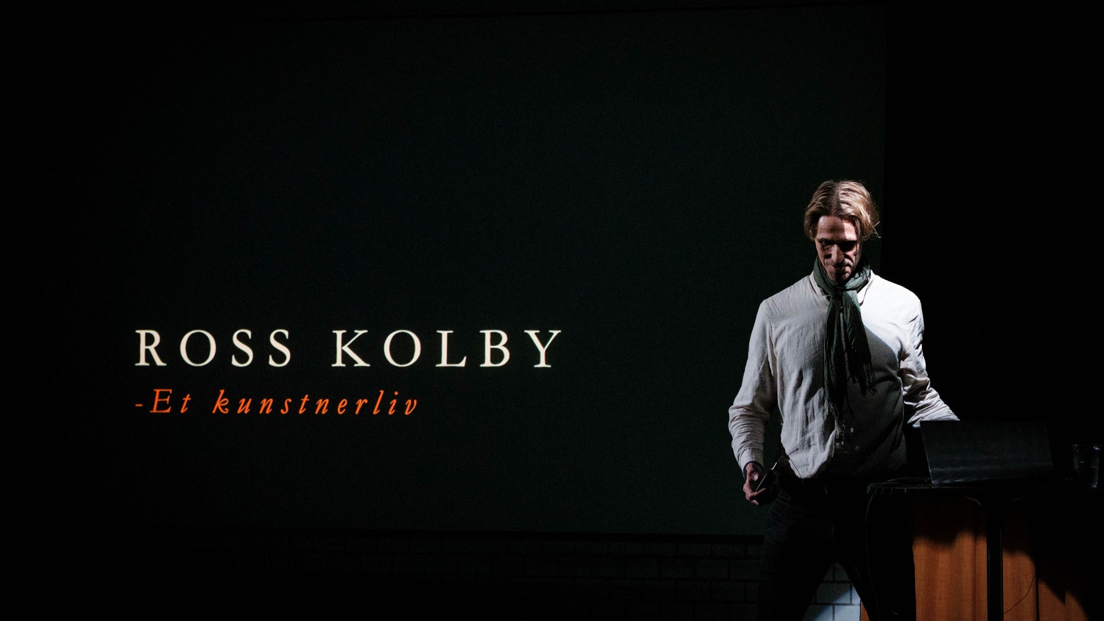 Promotional graphic for Ross Kolby - et kunstnerliv