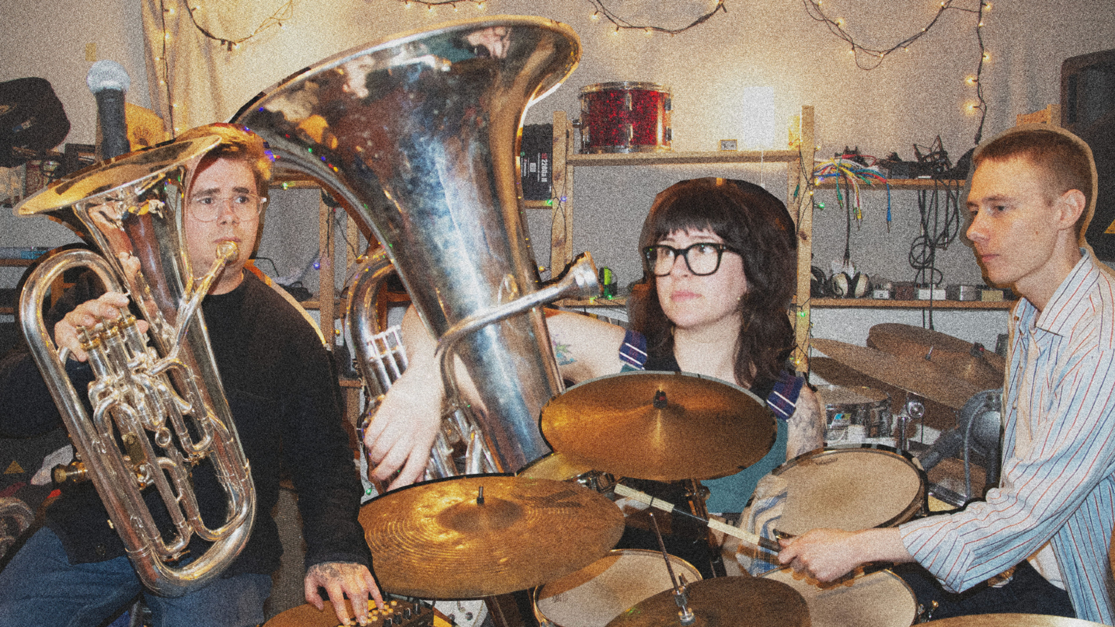 Promotional graphic for PEJLA // Juret