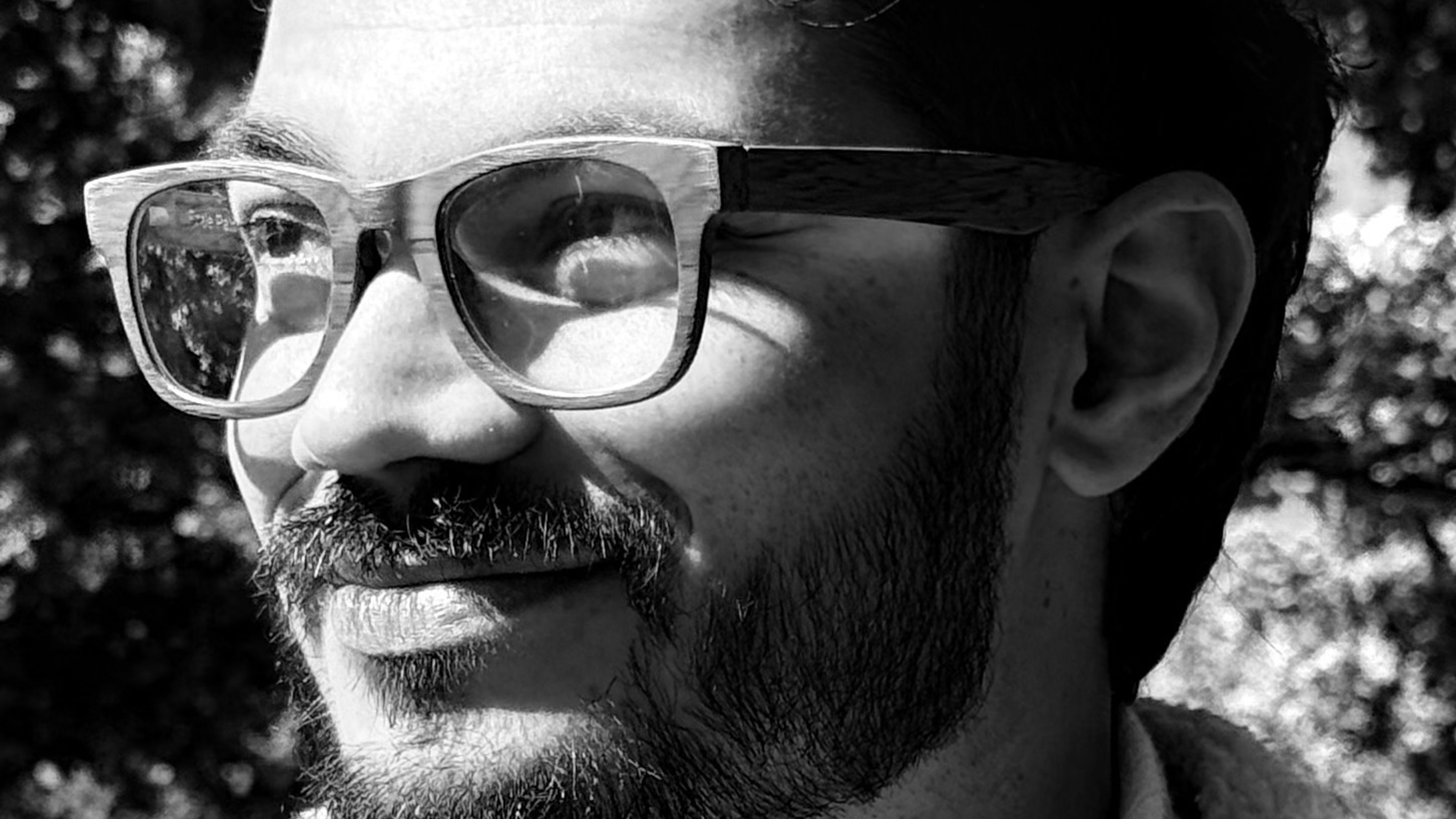 Promotional graphic for Two Guitars - Luis McDougal & Iver Cardas // Juret