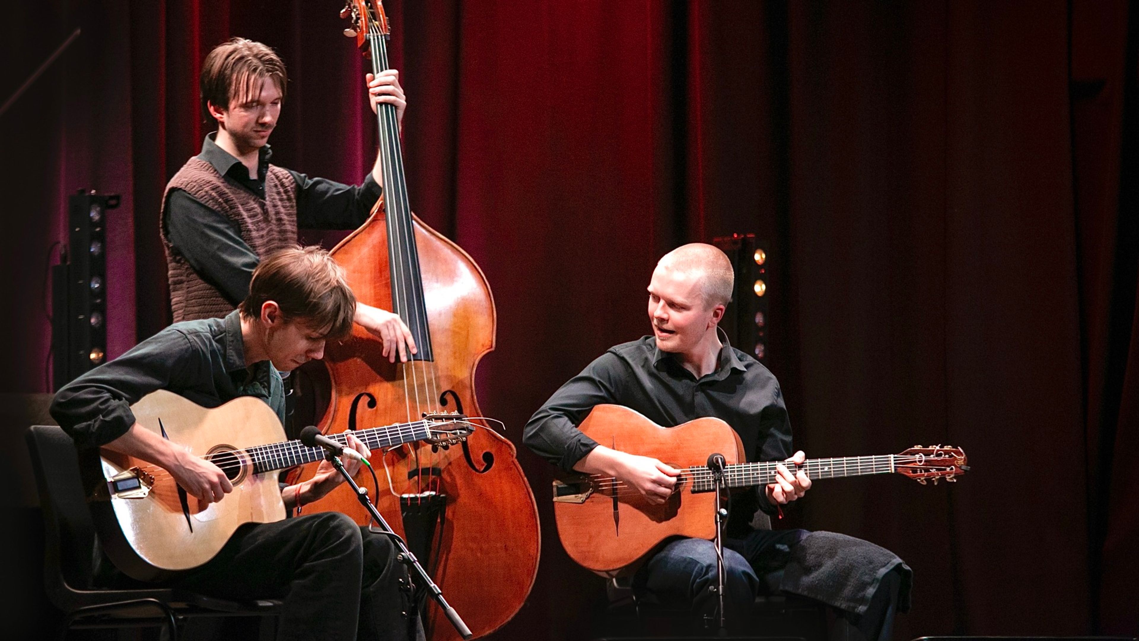 Promotional graphic for Gustav Skaaret trio // Juret