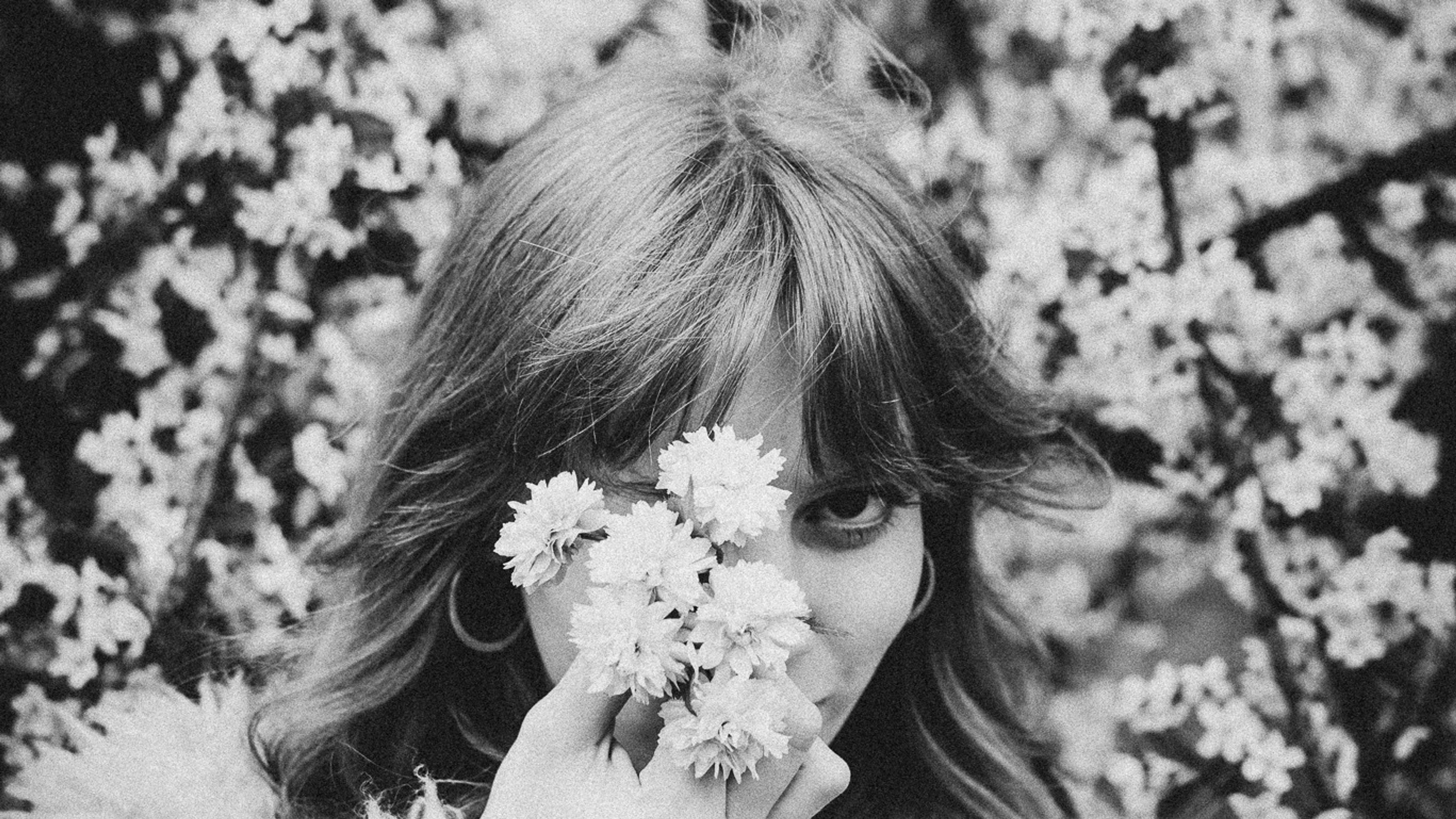 Promotional graphic for YLVA-LI // DEBUTSINGEL «WE DON’T TALK»