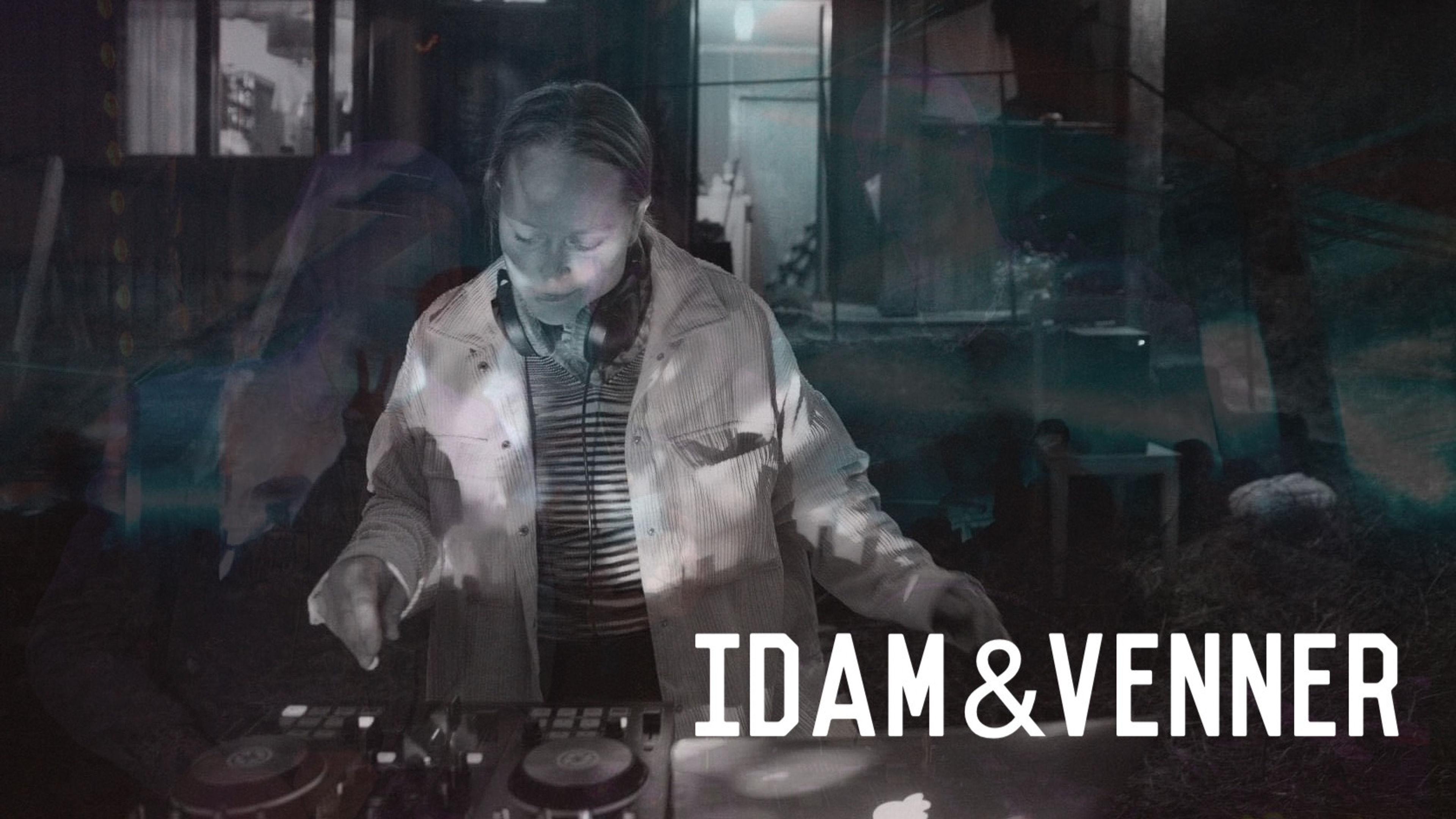 Promotional graphic for IDA M & venner (Djs) # FREDAG spesial.